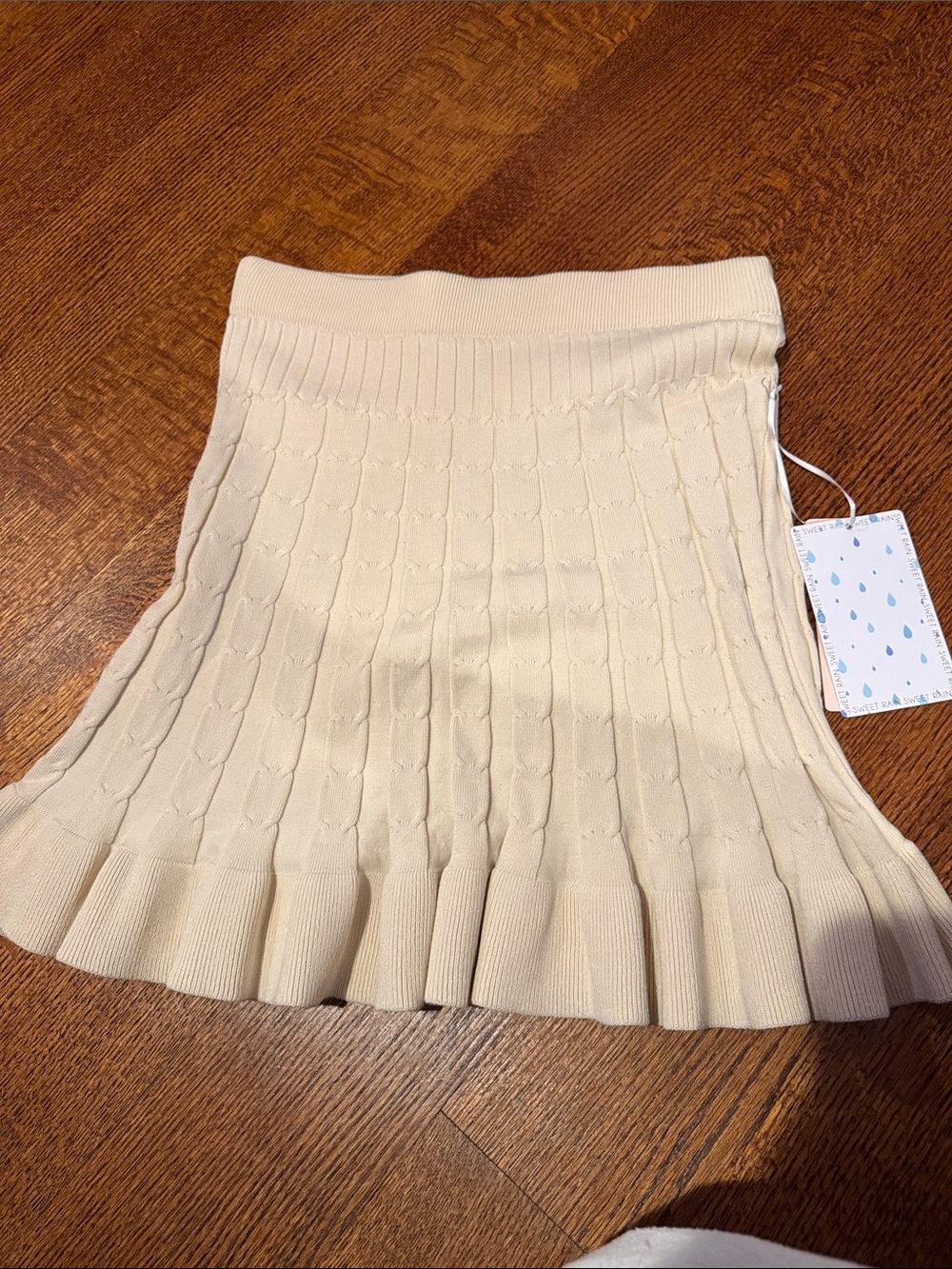 Sweet rain cableknit skirt